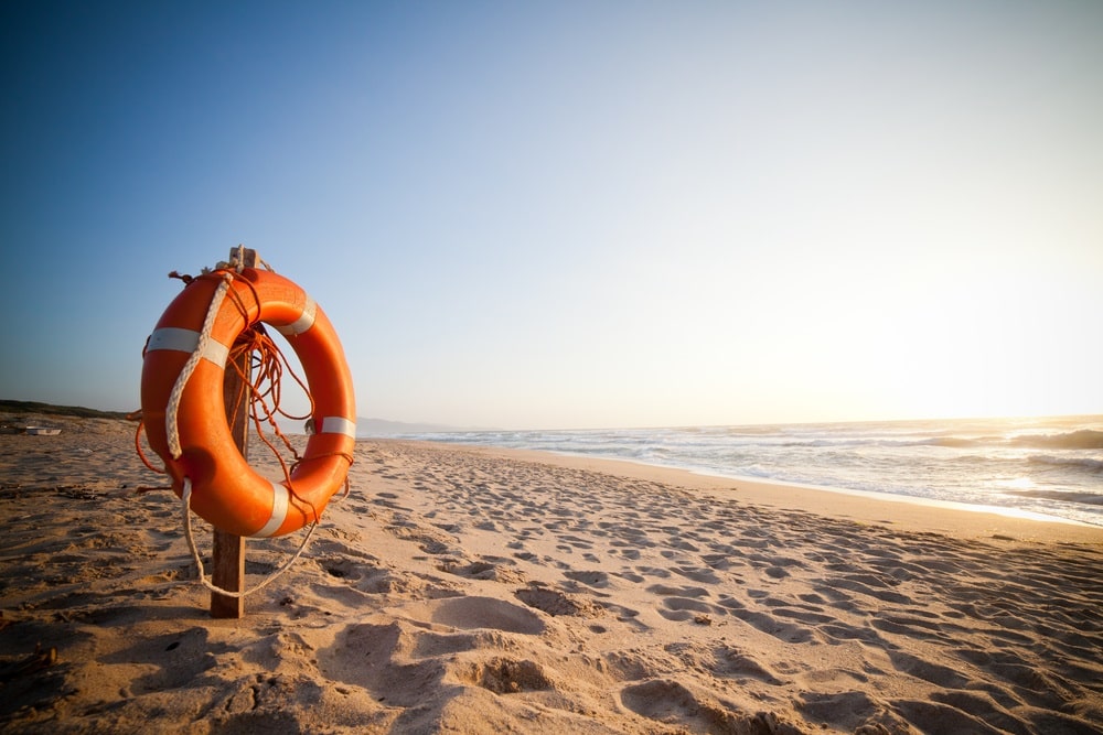 Safety at the Beach: 10 Essential Tips for a Secure Day Out
